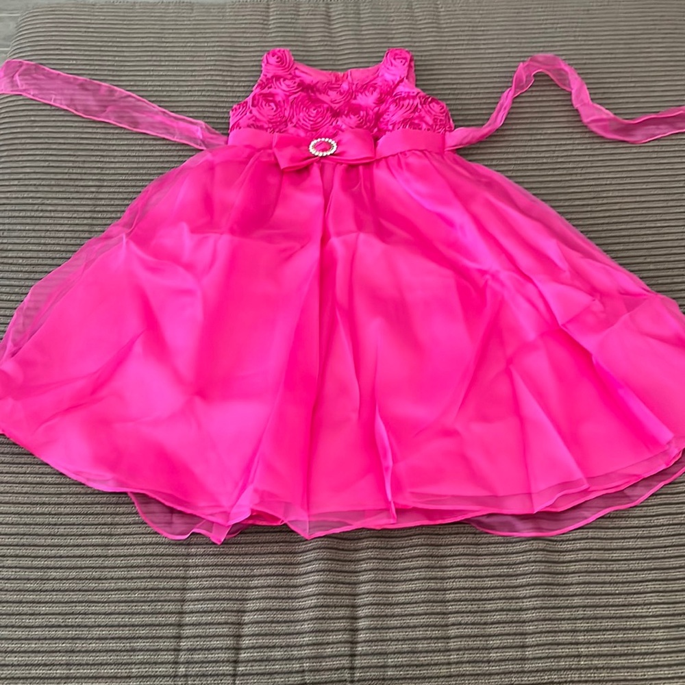 Formal hot pink dress. Worn once. Wore this dress for Easter. Size 11/12